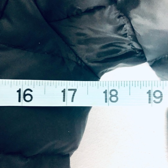 NWT. ZARA OUTERWEAR BLACK WOMENS WINTER PUFFER COAT SIZE M !! - Picture 9 of 14